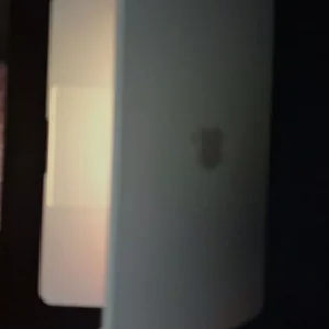 Máy Tính Xách Tay Apple MacBook Neo, 256GB