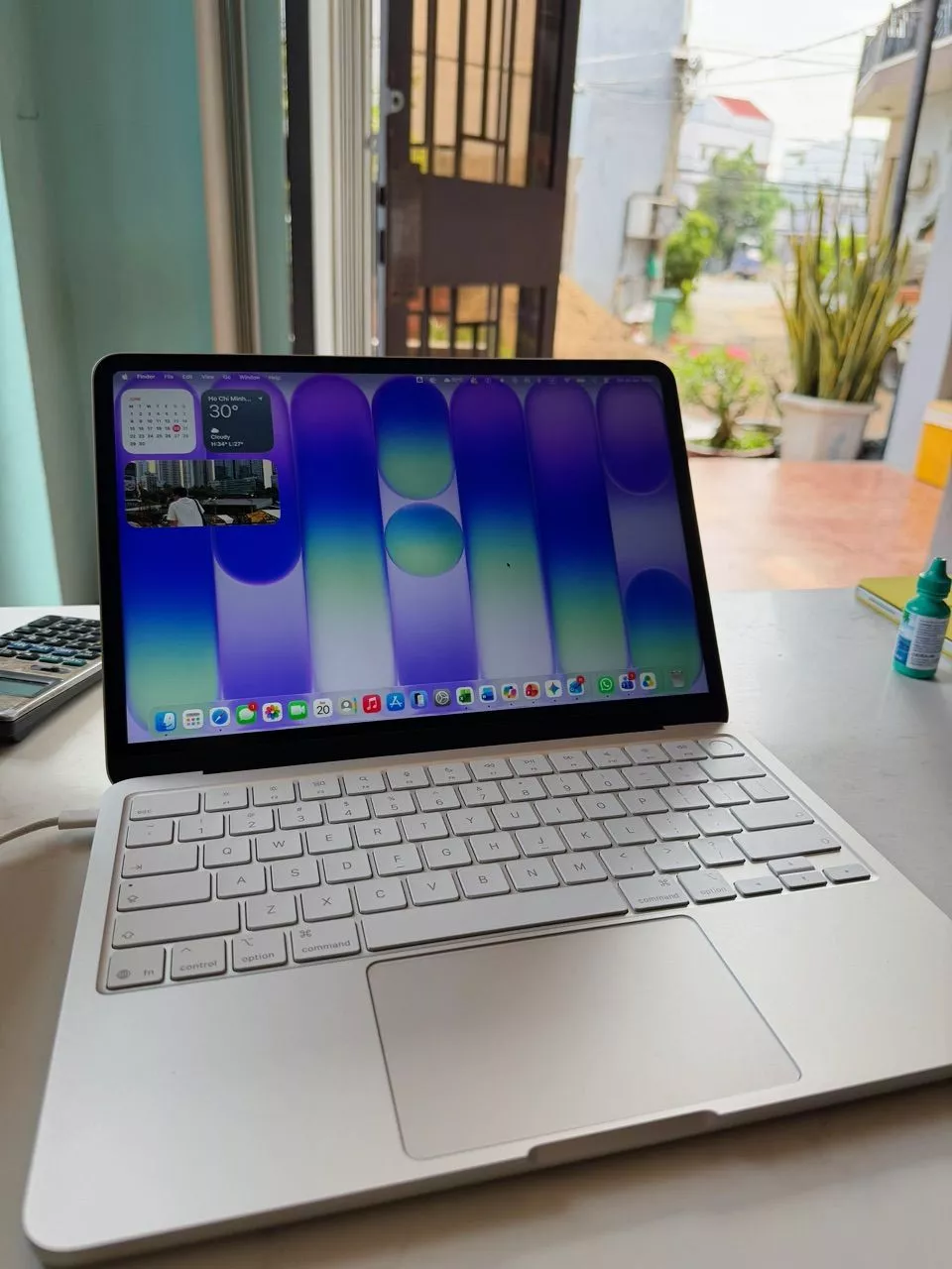 Máy Tính Xách Tay Apple MacBook Neo, 512GB