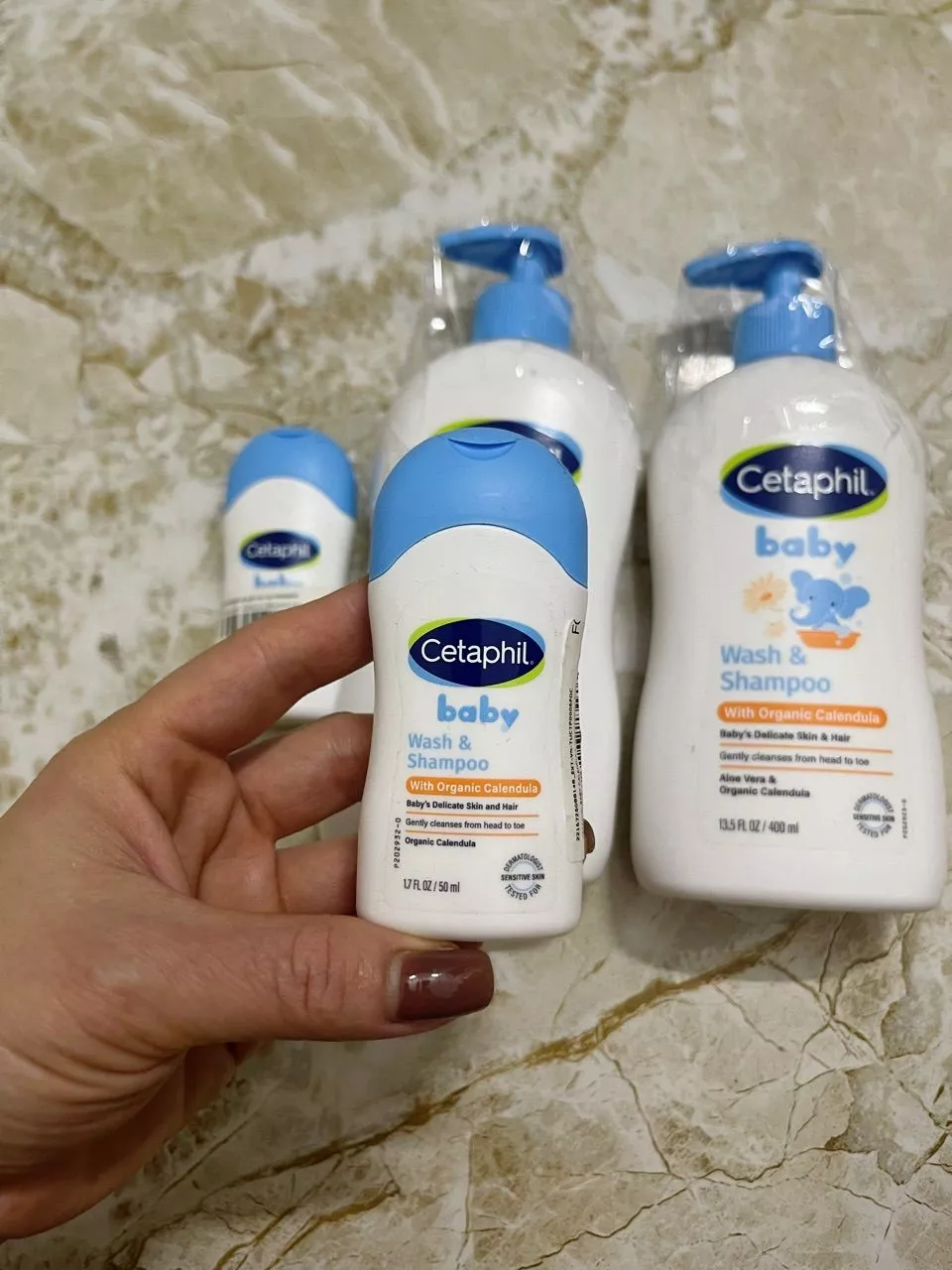 Combo 2 Sữa tắm gội dưỡng ẩm dịu lành cho bé Calendula hoa cúc hữu cơ CETAPHIL BABY W&SHAMPOO CALENDULA 400ML/chai