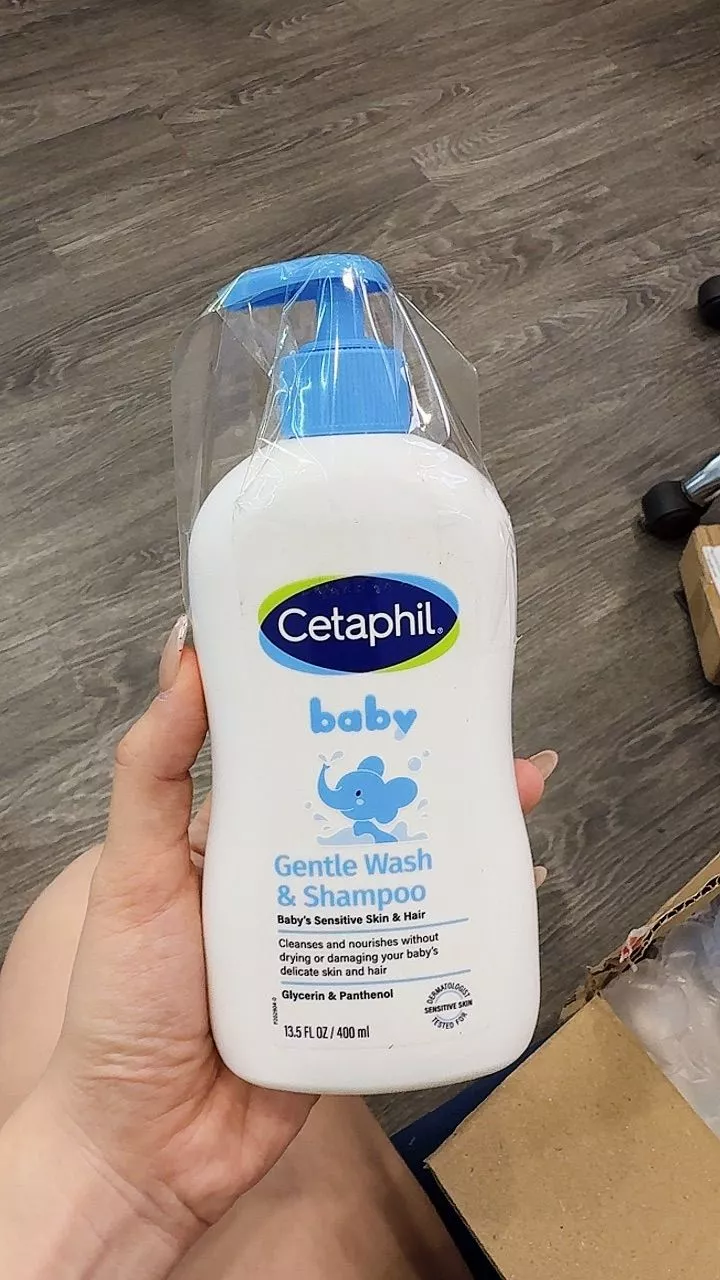 Combo Sữa tắm gội dịu lành cho bé GENTLE W&S 400ML & Kem dưỡng ẩm và làm dịu cho bé Soothing & Moisturising 100G