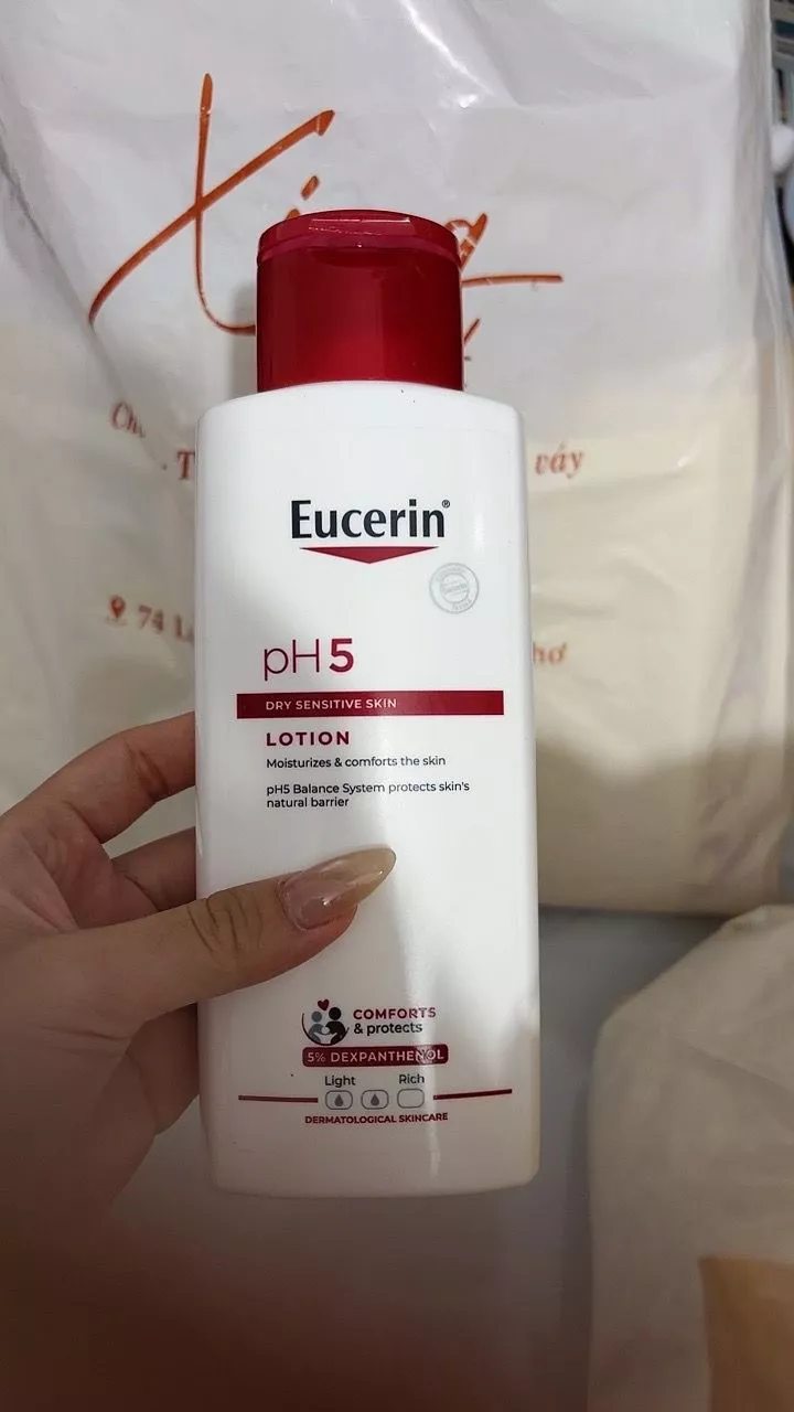 Sữa tắm cho da nhạy cảm Eucerin pH5 Washlotion 400ml | Skincare