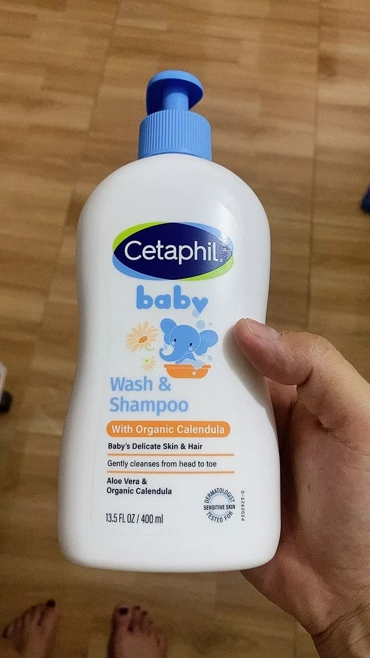 Sữa tắm gội Cetaphil Baby Wash & Shampoo with Organic Calendula 400ML & 230ML