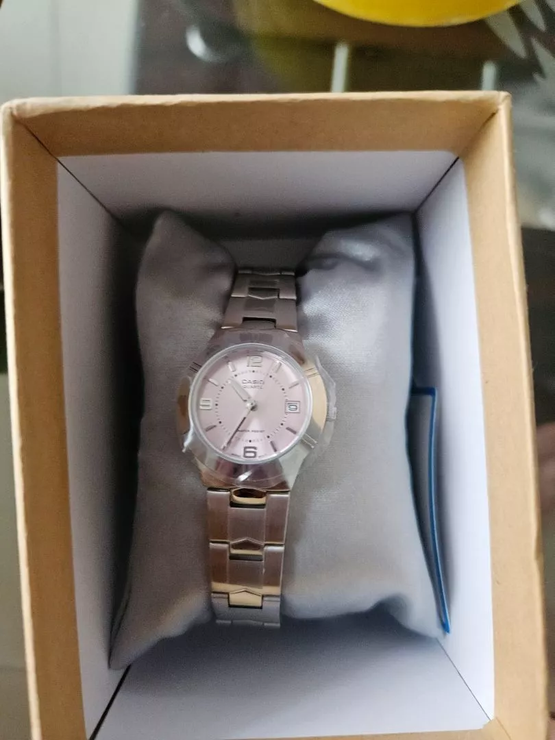 Đồng hồ nữ dây thép không ghỉ Casio LTP-1241D-4A chính hãng