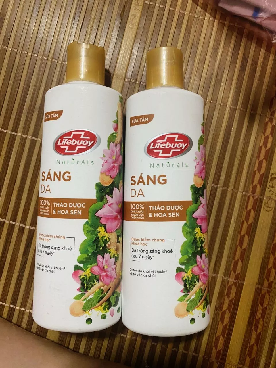 Combo 2 Sữa tắm Lifebuoy Thiên nhiên Detox Và Chăm Sóc Chuyên Sâu 270g Nhỏ Gọn, Tiện Dụng