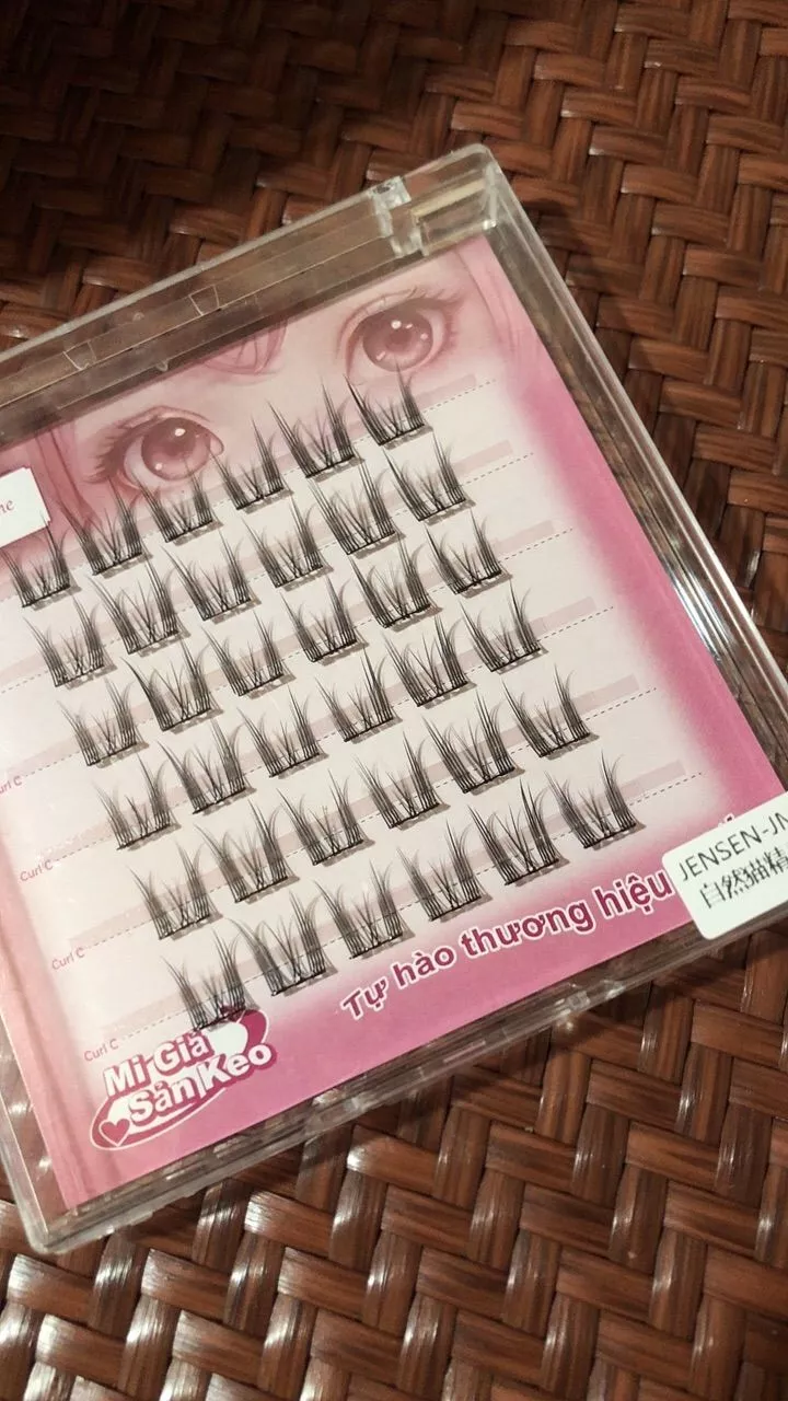 Lông mi giả Lookme Star sẵn keo, dễ sử dụng