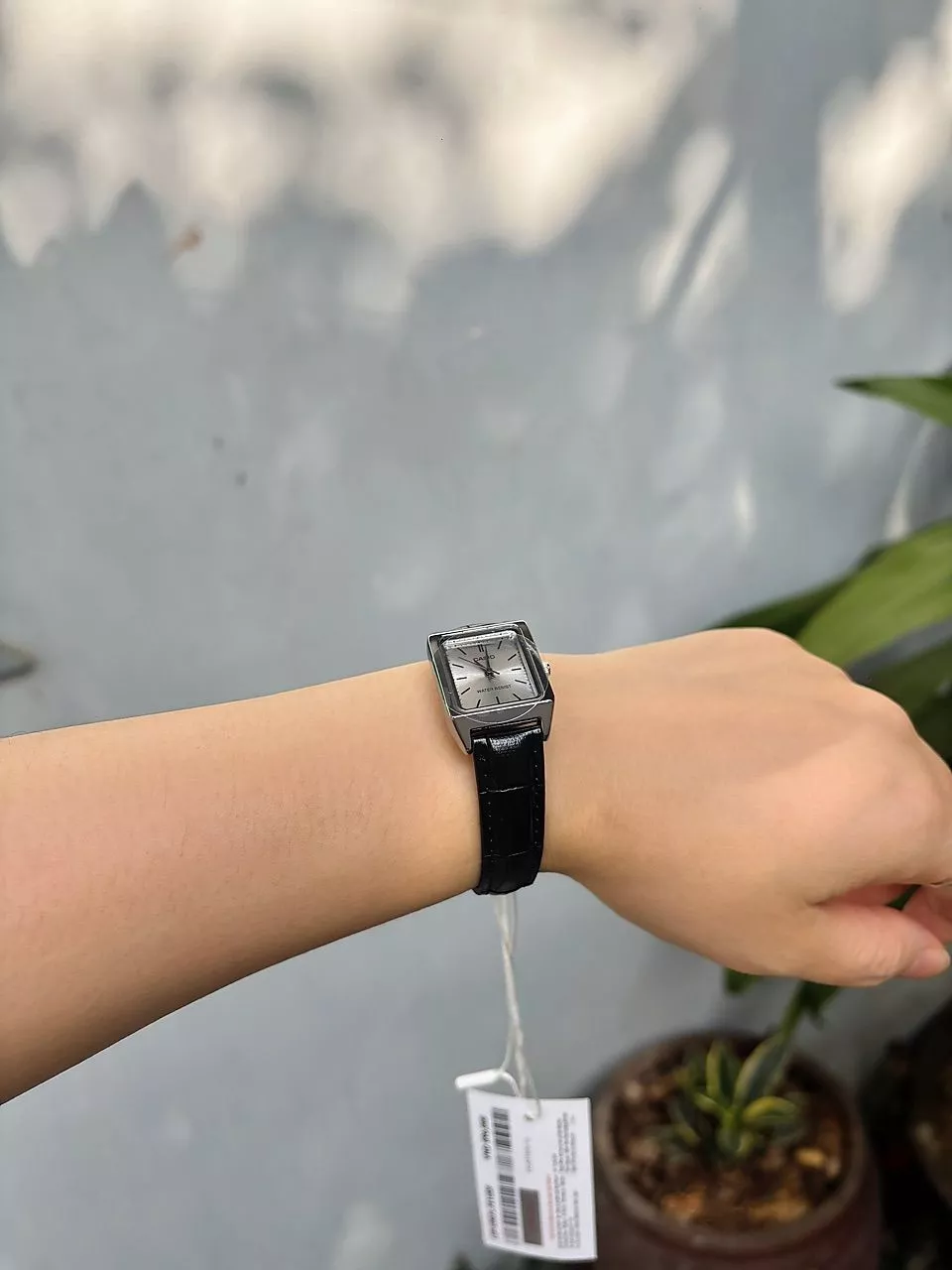 Đồng Hồ Casio Nữ Series LTP-V007 Sang Trọng Thanh Lịch Mặt Kính Khoáng 22mm Dây Da Kháng Nước Chính Hãng