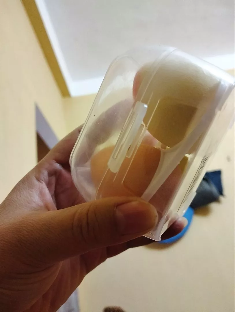 Hộp 4 mút trang điểm, đánh kem nền, phấn phủ sử dụng được dạng khô, ướt