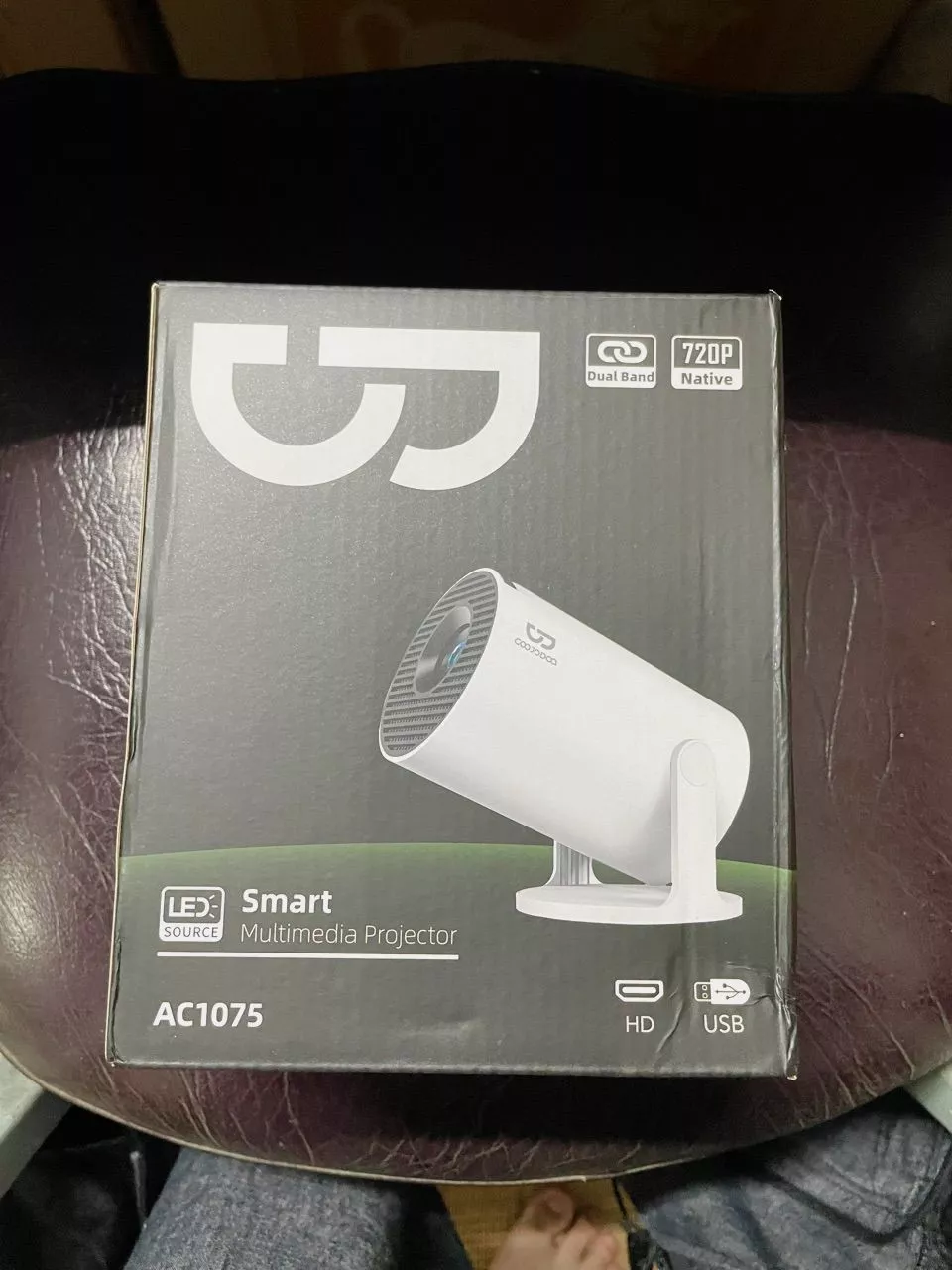 Máy chiếu Mini di động GOOJODOQ Android 11 Xoay miễn phí 270 ° Bluetooth 5.0 Màn hình lớn