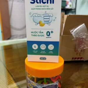 Nước Tắm Thảo Dược Cho Bé Sachi 180ml Hỗ Trợ Làm Dịu Mát Da Giúp Phòng Ngừa Rôm Sảy
