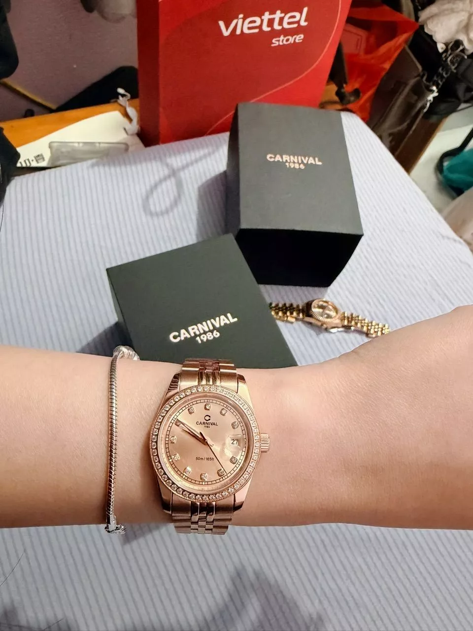 Đồng Hồ Nữ CARNIVAL 8131L2 Hàng Chính Hãng
