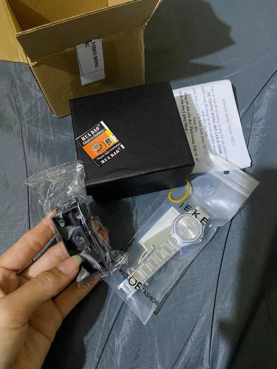 Đồng hồ nữ IEKE chính hãng size 26mm Dây thép không gỉ Mặt số La Mã tặng dụng cụ tháo mắt đi kèm